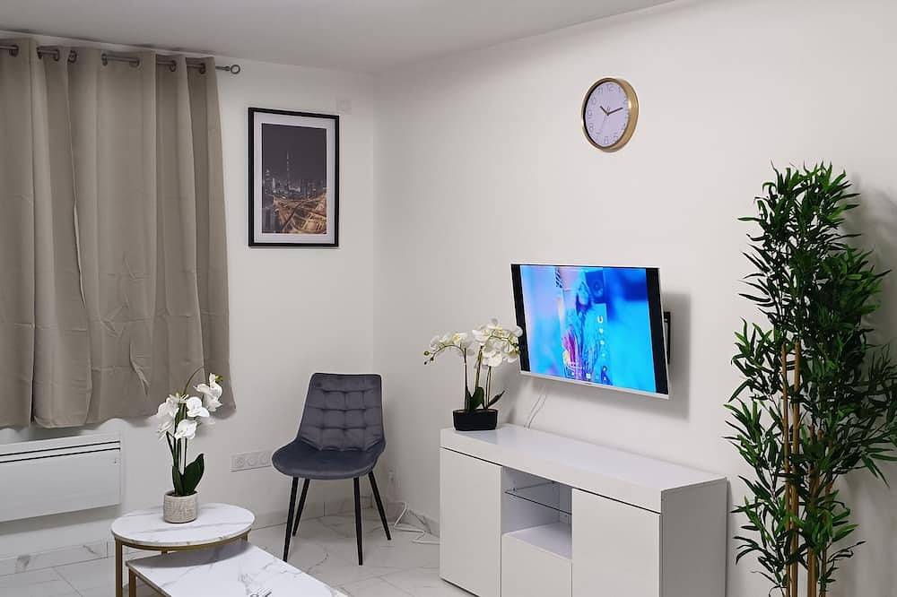 Entire apartment, Ot Appart City -T4 T4, 65 m2, for up to 4 guests in Clermont-Ferrand, Volcans d'Auvergne Regional Nature Park