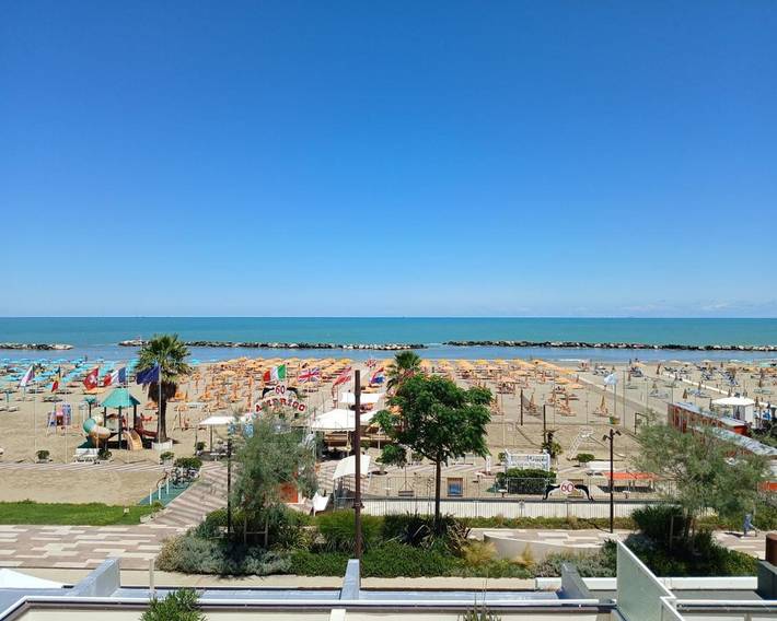 Ferienwohnung für 6 Personen, mit Ausblick und Balkon in Torre Pedrera