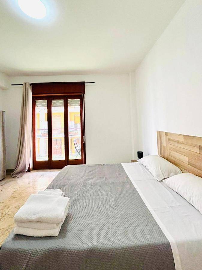 Gîte pour 2 personnes, avec terrasse et vue, animaux acceptés à Milazzo - 2