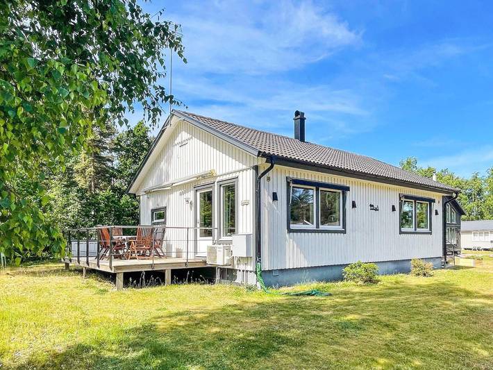 Ferienhaus für 5 Personen, mit Terrasse und Garten, kinderfreundlich in Mönsterås und Umgebung