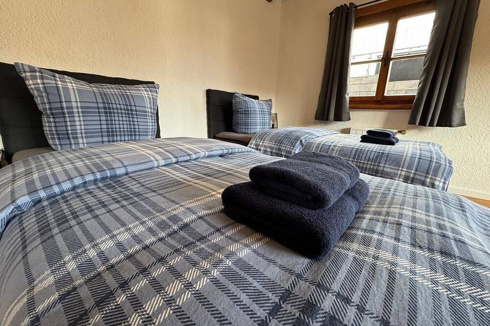 Ganze Wohnung, Unter'm Chalet - Chalet Zillertal in Reuschenbach, Hausen (Wied)