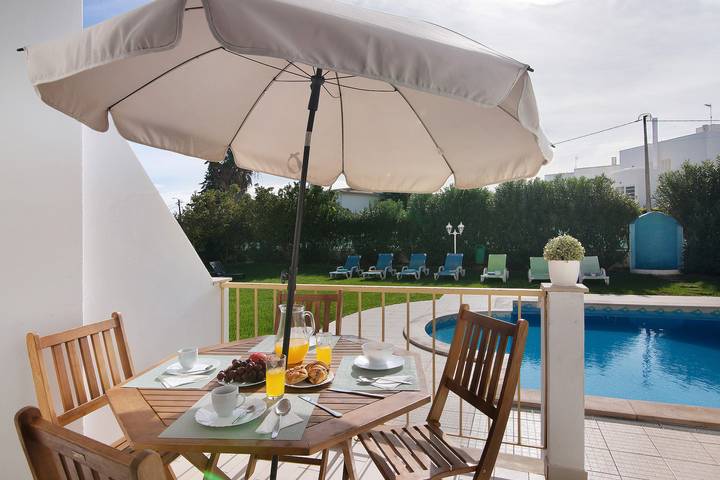 Ferienhaus für 10 Personen, mit Garten an der Algarve