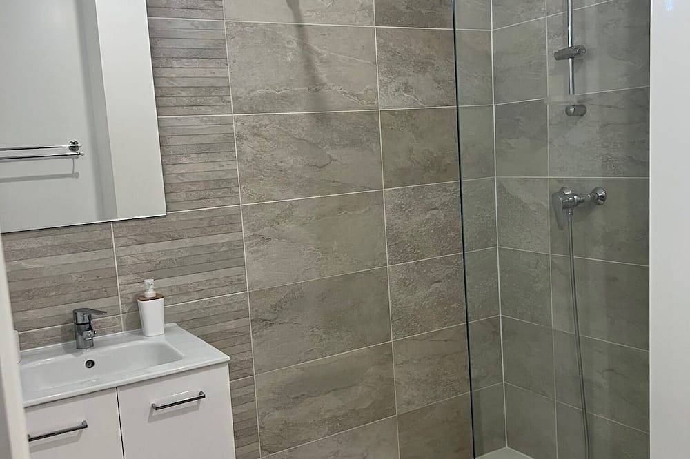 Entire apartment, Bel Appartement à 15 min du Parc de Sceaux in Bagneux, Hauts-de-Seine