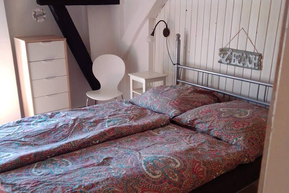 Ganze Wohnung, Großzügige Ferienwohnung im ehemaligen Bauernhaus - Ferienwohnung in Hohen Wangelin, Mecklenburgische Seenplatte