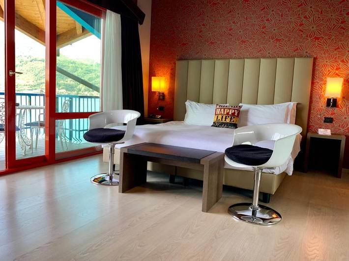 Hôtel pour 2 personnes, avec piscine et jacuzzi ainsi que sauna et jardin dans Pettenasco - 2