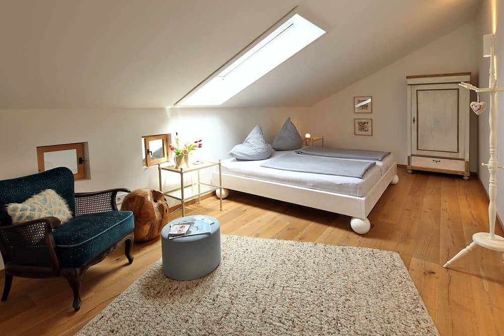 Ganze Wohnung, Appartment am Weiher, 90 qm, 2 Schlafzimmer in Haßmoning, Traunreut