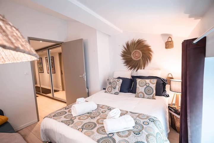 Entire apartment, Le Duplex - Air con - Parking - WiFi in Montauban, Tarn-et-Garonne