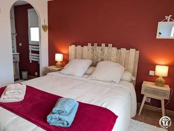 Gîte pour 2 personnes, avec piscine ainsi que terrasse et jardin, animaux acceptés près du Canal du Midi