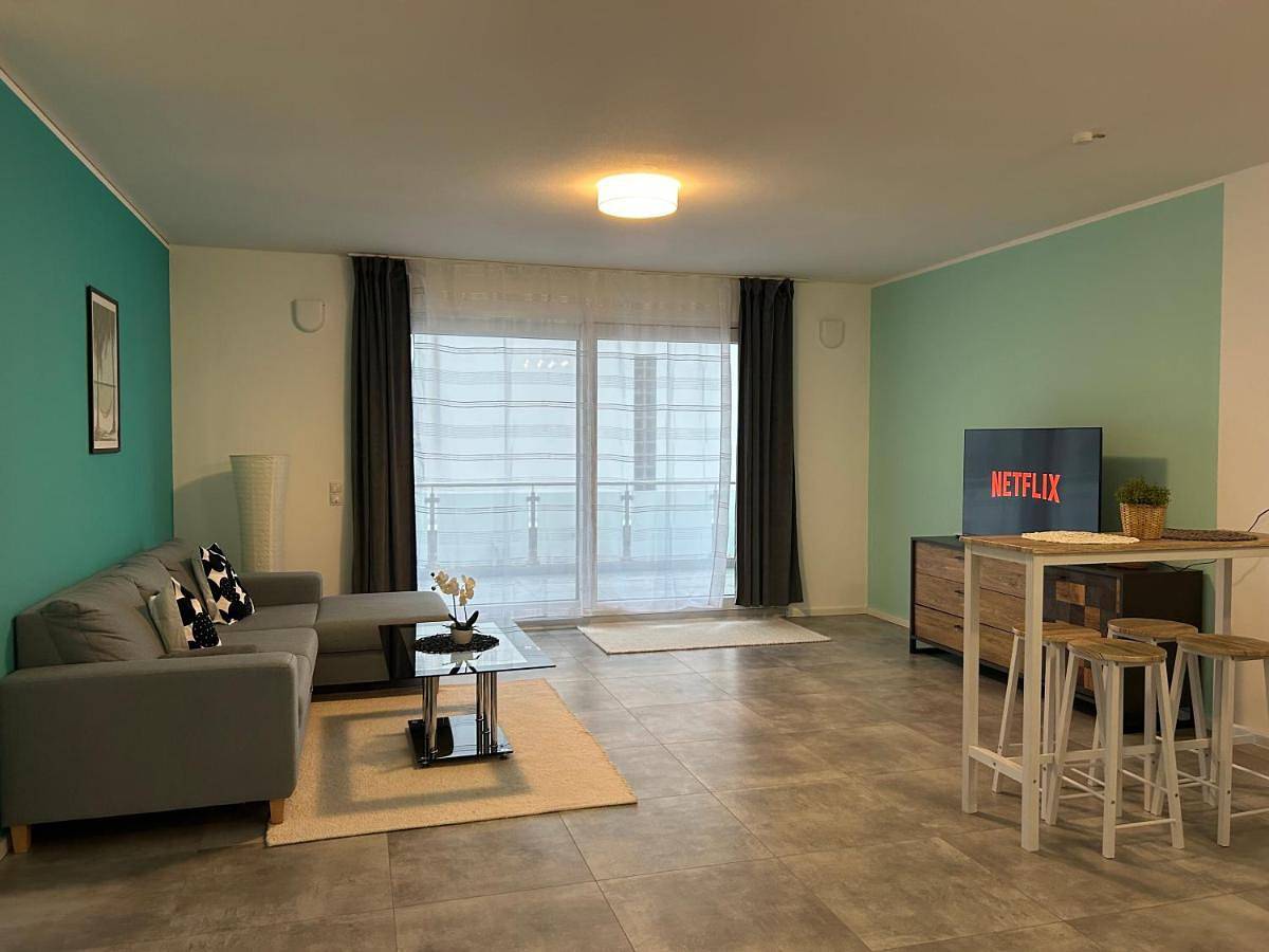 Ganze Wohnung, One-Bedroom Apartment in Bruchsal, Kraichgau