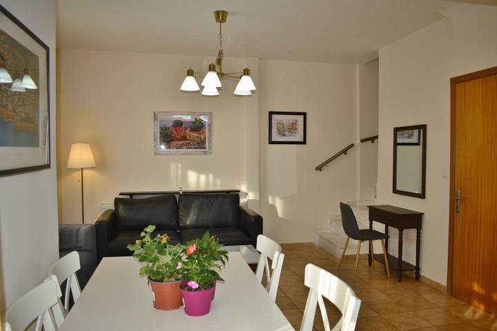 Location de vacances pour 6 personnes, avec jardin et vue dans Pefkochori - 2