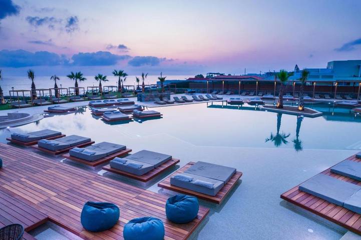 Hôtel pour 3 personnes, avec jardin et piscine