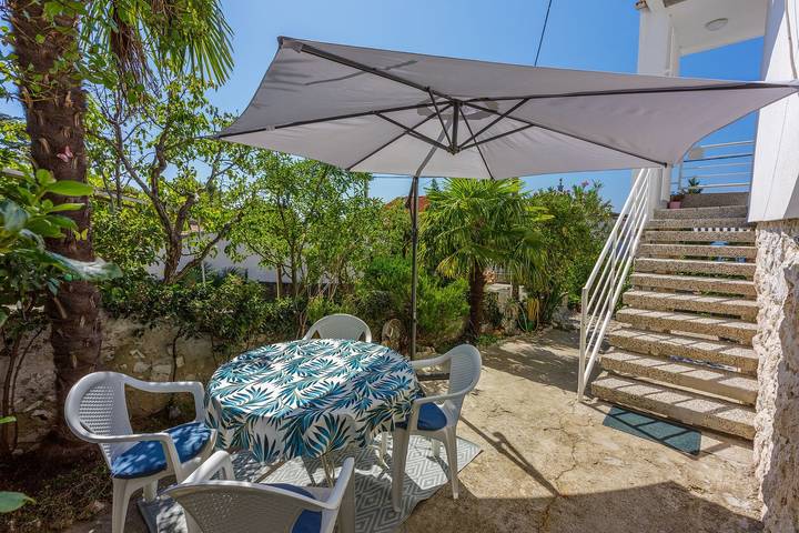 Ferienwohnung für 4 Personen, mit Terrasse und Garten in Dramalj - 4