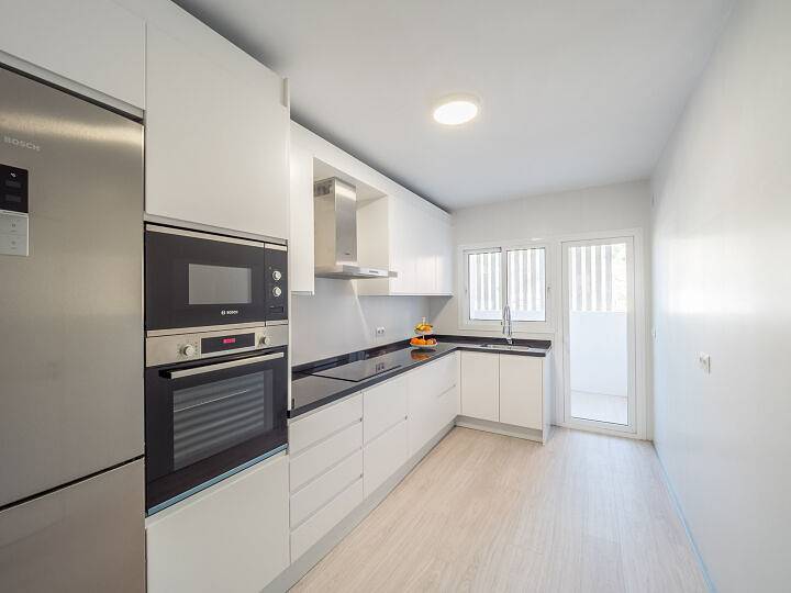 Hel lägenhet, Lägenhet för 8 Personer med balkong in Playa de la Malagueta, Malaga