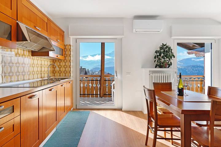 Gîte pour 6 personnes, avec balcon et vue sur le lac à Levico Terme - 2