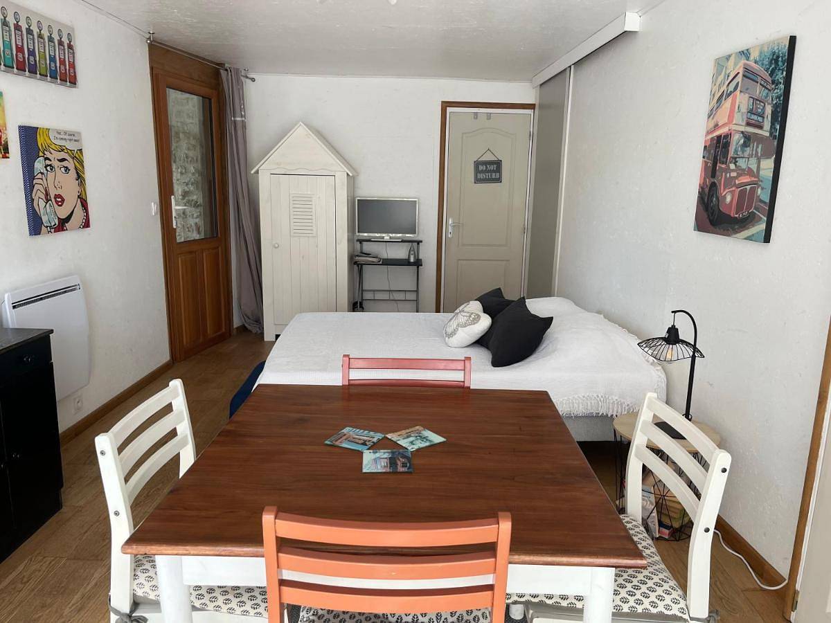 Studio with Sofa Bed in Vivonne, Vienne (France)