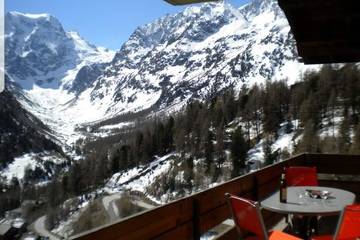 Gîte pour 8 personnes, animaux acceptés dans Arolla