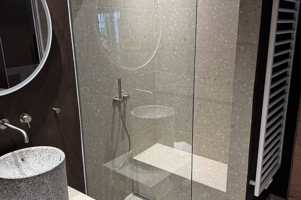 Appartamento intero, La Maison 35--Il Lusso del abitare e relax a Brunico-Partenza per le Dolomiti in Brunico, Dolomiti Orientali