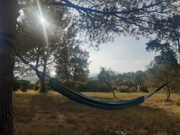Location de vacances pour 2 personnes, avec vue ainsi que terrasse et jardin, animaux acceptés à Cessenon-sur-Orb - 4