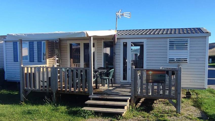 Location de vacances pour 8 personnes, avec Terrasse ainsi que Jardin et Vue à Le Portel