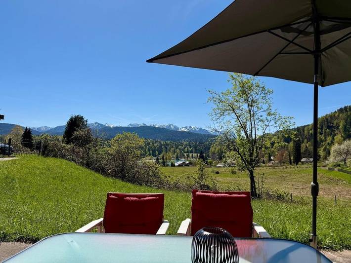 Ferienwohnung für 8 Personen, mit Ausblick und Garten sowie Sauna am Walchensee