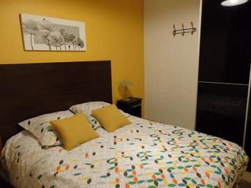 Gîte pour 4 personnes, avec piscine ainsi que terrasse et jardin à Équemauville