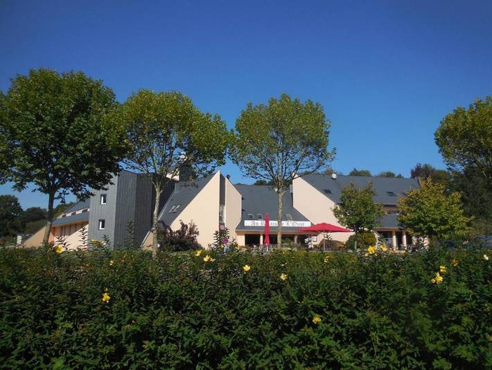 Hôtel pour 2 personnes, avec Terrasse et Jardin à Lanouée