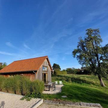Gîte pour 5 personnes, avec jardin et sauna ainsi que jacuzzi et piscine, adapté aux familles à Bilzen