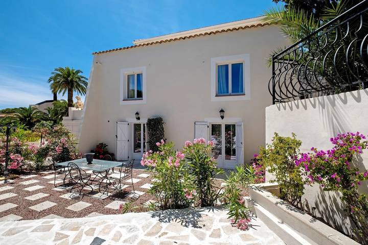 Villa pour 15 personnes, avec Balcon et Jardin à Saint-Raphaël - 3