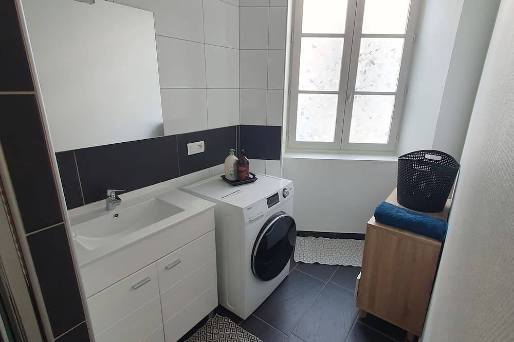 Appartement entier, Appartement proche du gave d'oloron, bienvenue chez Priscillia in Oloron-Sainte-Marie, Béarn