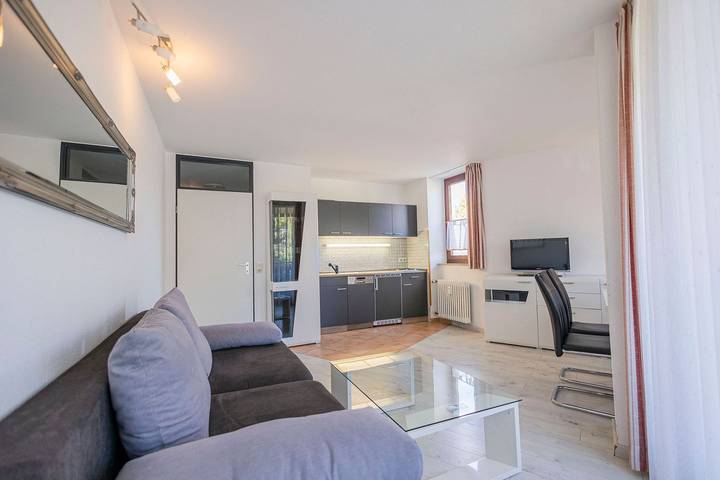 Apartamento entero, Apartamento de vacaciones para 4 personas con balcón in Immenstaad am Bodensee, Region Bodensee-Oberschwaben