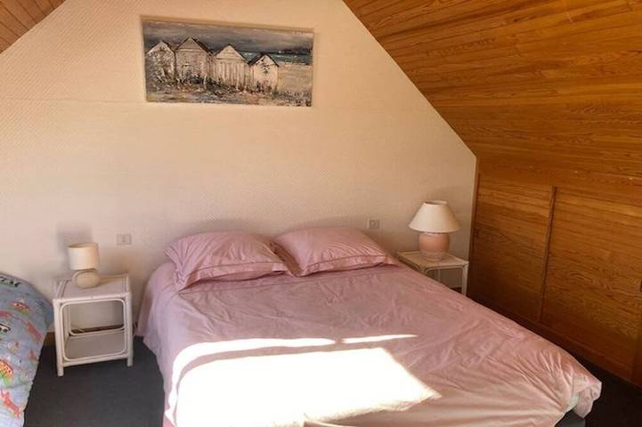 Location de vacances pour 6 personnes, avec terrasse et jardin dans Plage De Goulien - 3