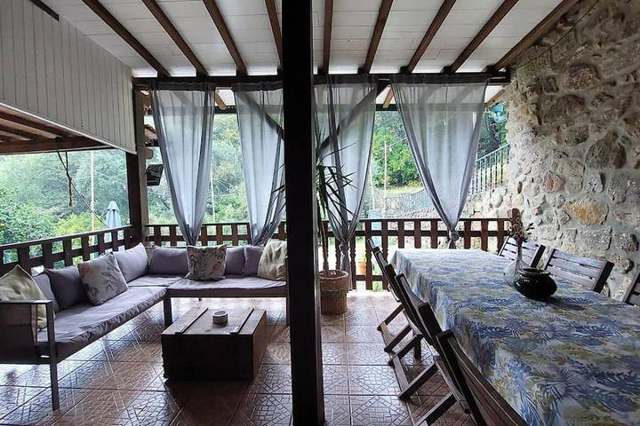 Location de vacances pour 16 personnes, avec piscine ainsi que vue et jardin dans Vila Verde - 3