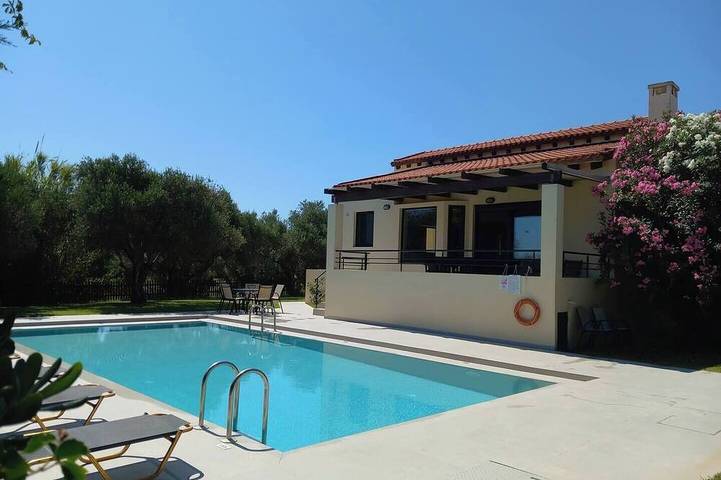 Ferienhaus für 8 Personen, mit Pool