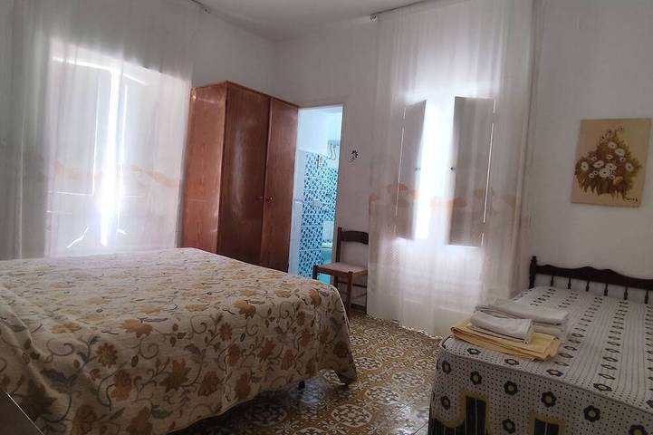 Casa Pesce, Beautiful cozy and traditional family home. in Spiaggia dei Maronti, Barano d'Ischia
