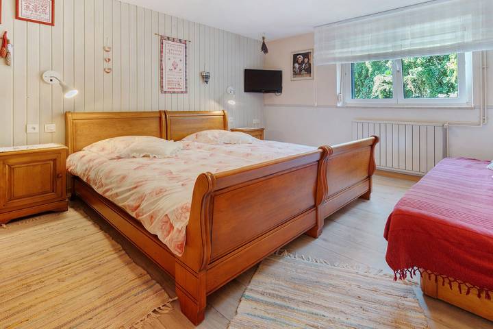 Cottage 'Gîte Rural À L'orée De La Forêt' with Private Terrace, Private Garden and Wi-Fi in Kutzenhausen, Wissembourg region