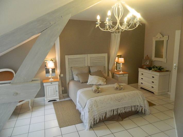 Gîte pour 8 personnes, avec terrasse et jardin dans le Jura - 4