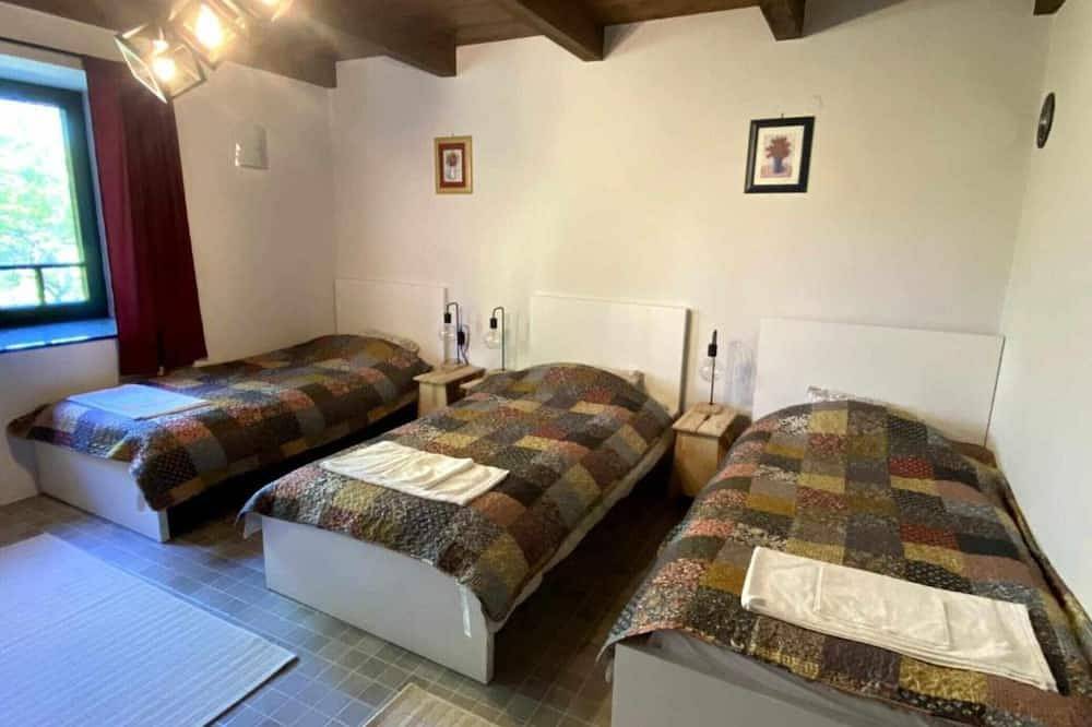 Holiday Home Saniv - Holiday Home in Osijek-Baranja