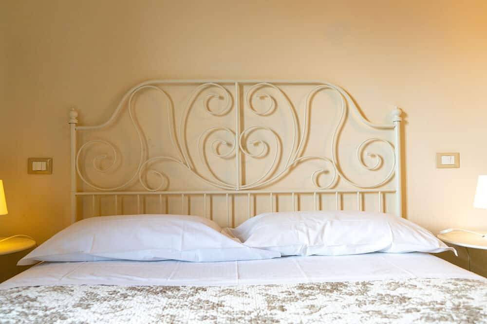 Ganze Wohnung, Ferienwohnung 'Bellavista - 1' mit Privatem Garten, Balkon und Wi-Fi in Vada, Etruskische Küste