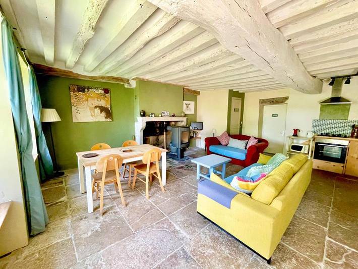 Gîte pour 4 personnes, avec jardin, animaux acceptés à Montréal (Bourgogne)