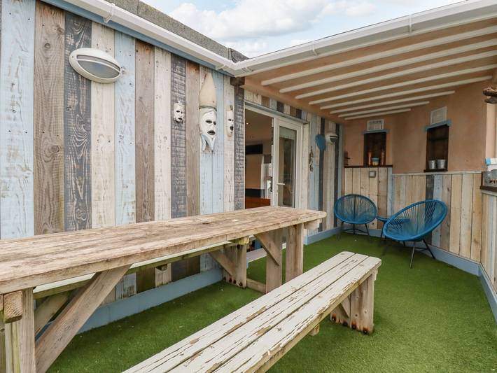 Gîte pour 8 personnes, avec terrasse - 1