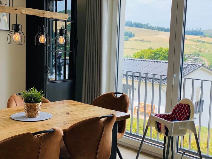 Ferienhaus für 4 Personen, mit Balkon und Terrasse sowie Garten und Sauna