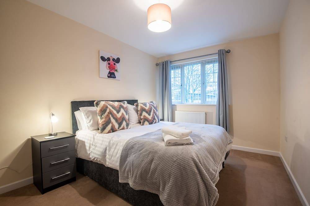 Entire apartment, No 4 Nursery Convent - Ground Floor Apartment  - 2 Bedrooms - Sleeps 4 in Mansfield, Nottinghamshire