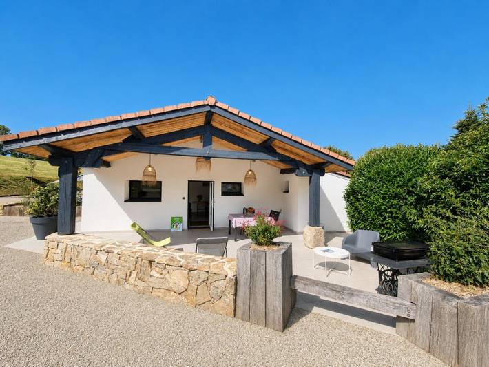 Gîte pour 3 personnes, avec Terrasse et Jardin à Saint-Just-Saint-Rambert
