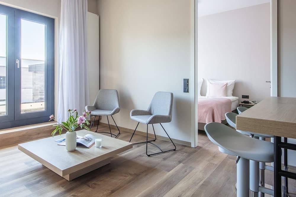 Moderne Wohnung In Einer Stadt mit Futuristischen Skylines in Niederrad, Francoforte