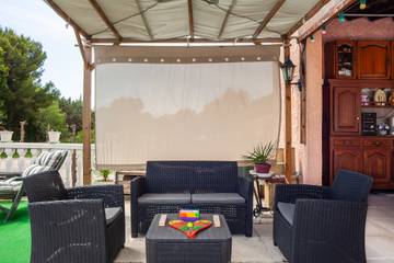 Vakantieappartement voor 4 Personen in Roquefort-la-Bédoule, Marseille en omgeving, Afbeelding 2