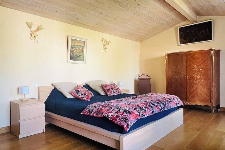 Location de vacances pour 8 personnes, avec jardin dans Plage des Gollandieres (Le Bois-Plage-en-Re) - 3