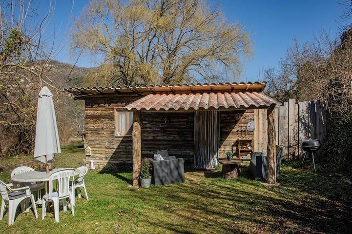 Casa rural para 2 personas, con piscina además de terraza y jardín - 1