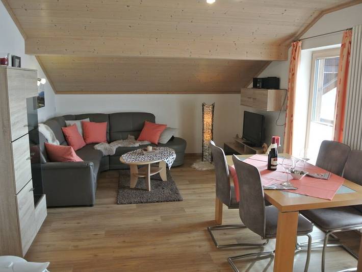 Ferienhaus für 3 Personen, mit Balkon in Hopferau - 2