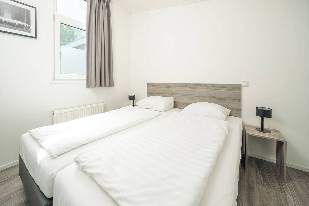 Genießen Sie eine wundervolle Übernachtung in unserer gemütlichen Waldlodge inmitten der Natur. in IJssel