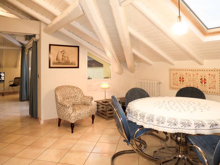 Geheel appartement, Del Sole in Luino, Comune di Luino